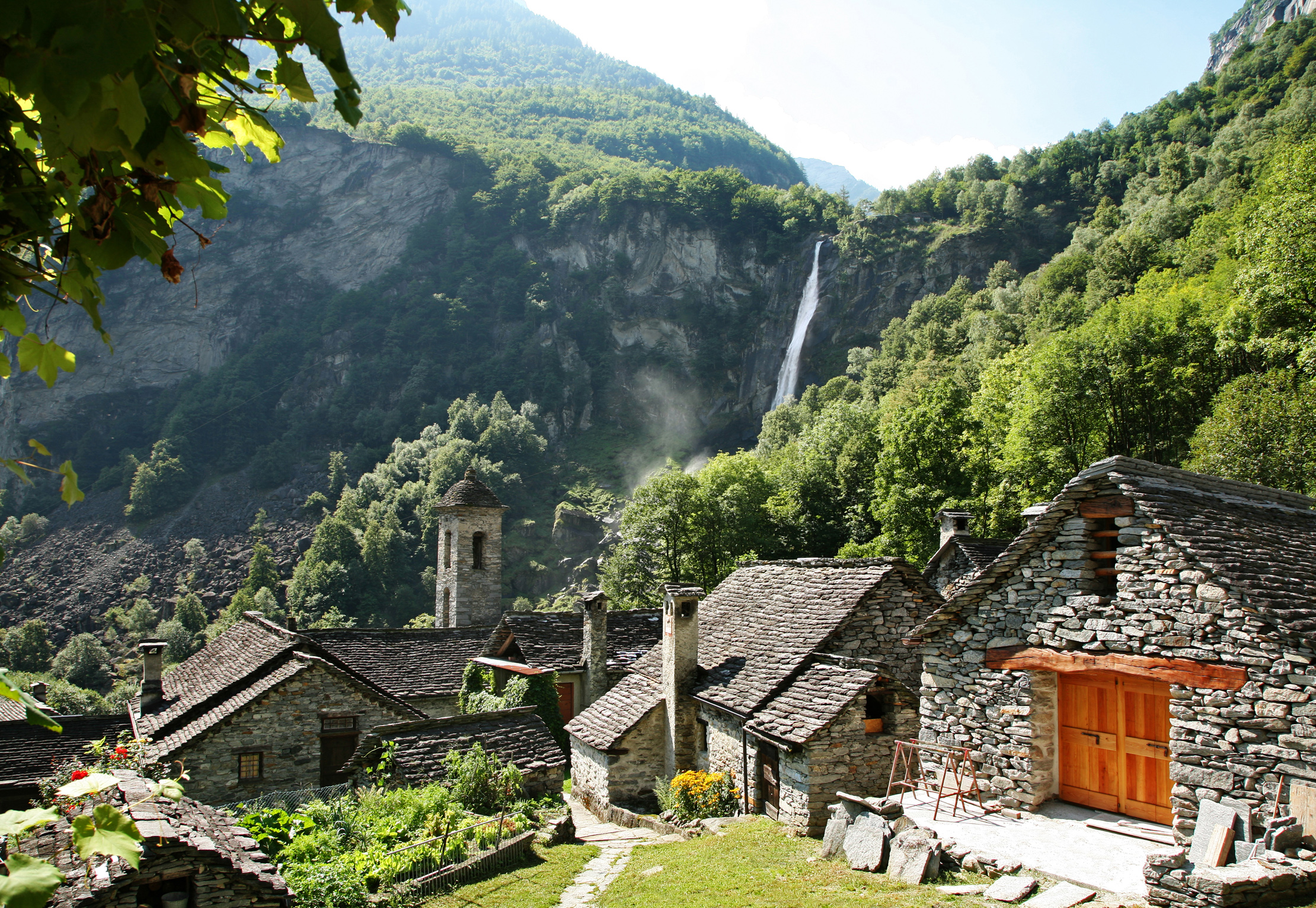 bavona ticino valley val foroglio di cascata alps villages della rail gornergrat ch nuclei scenic アクセス