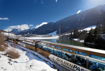 GoldenPass Panoramic Train