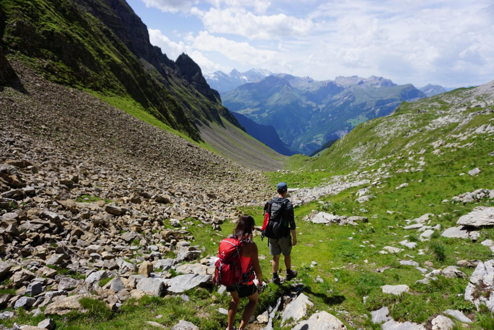 guided hiking tours in switzerland