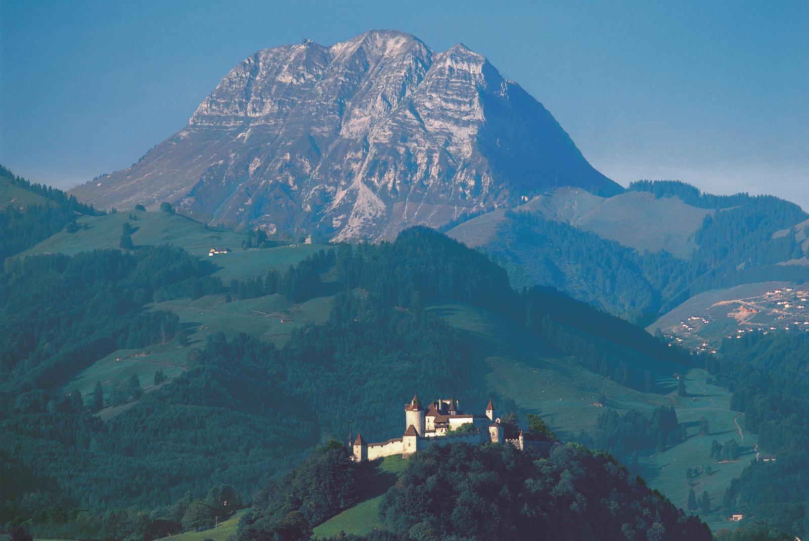 things-to-do-in-gruyeres-switzerland-tours-cheese